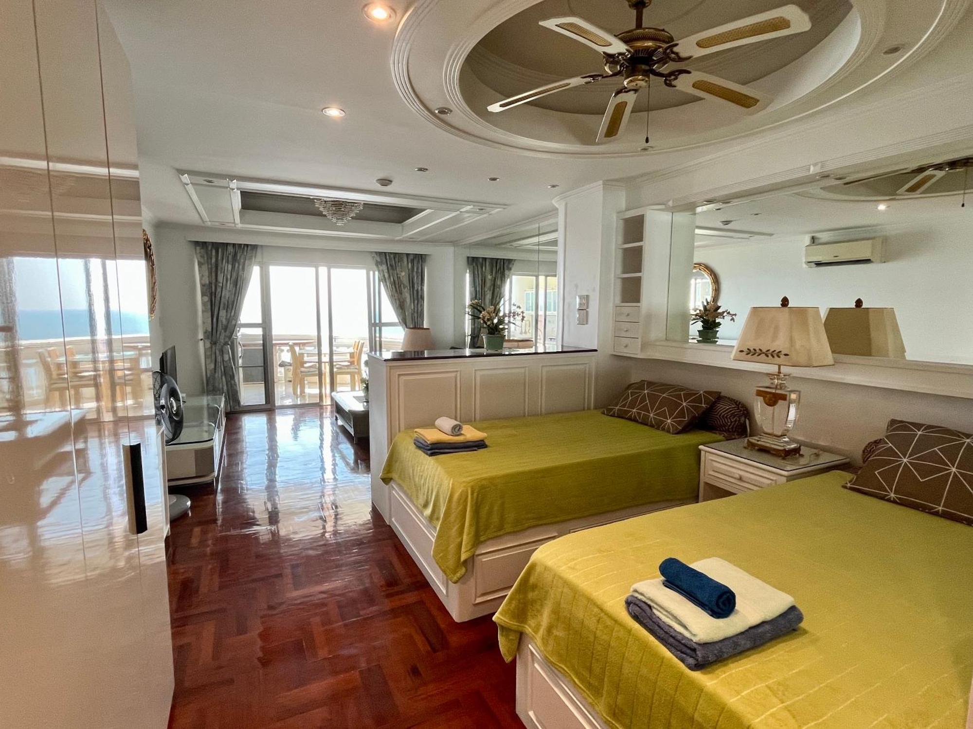 Sky Beach Паттайя Экстерьер фото