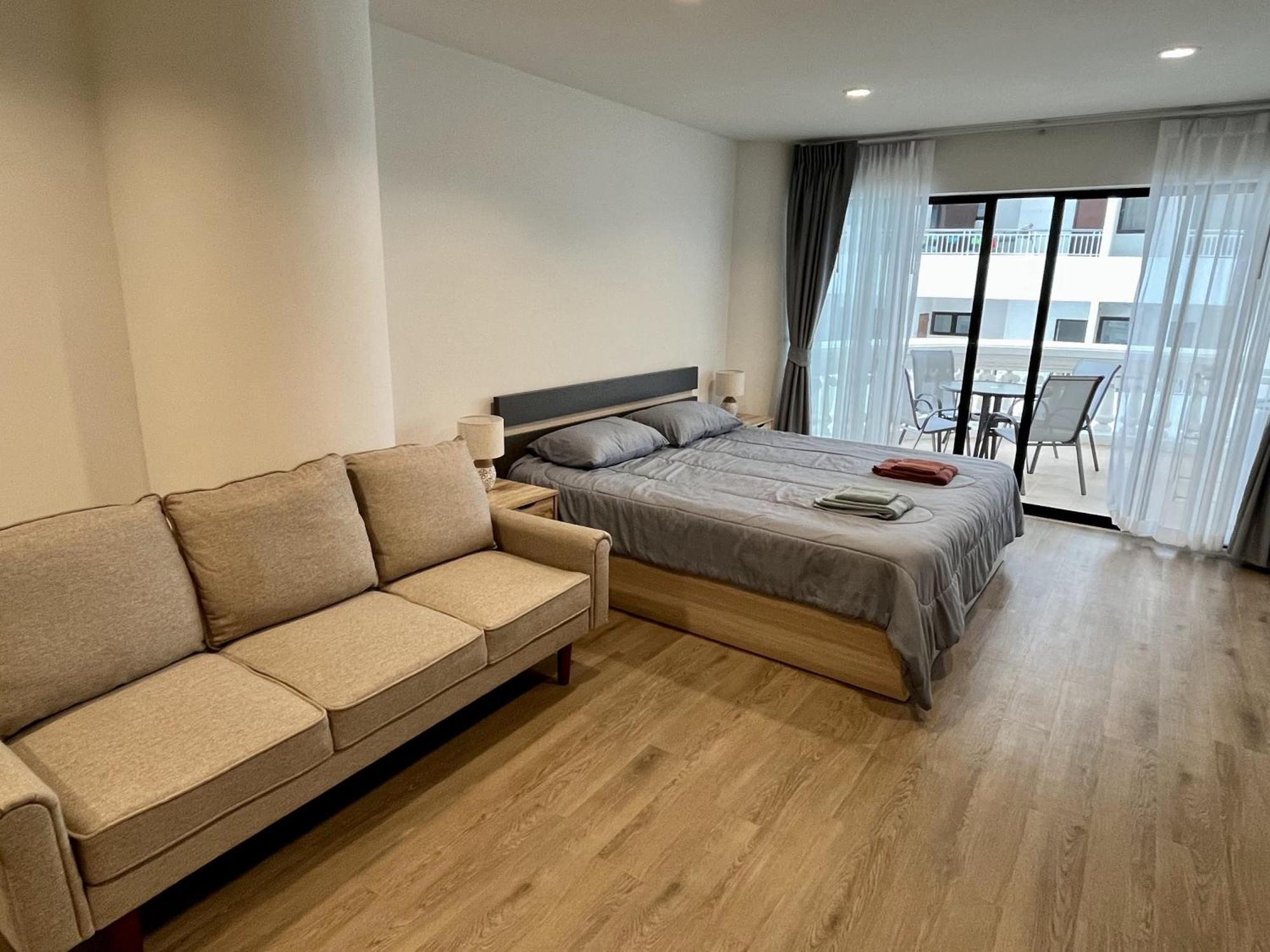 Sky Beach Паттайя Номер фото
